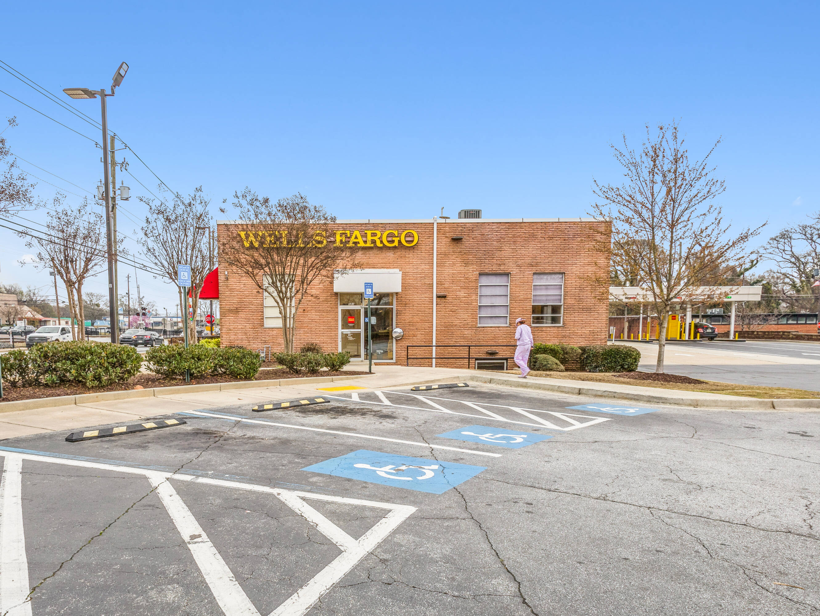 Amazing Former Wells Fargo